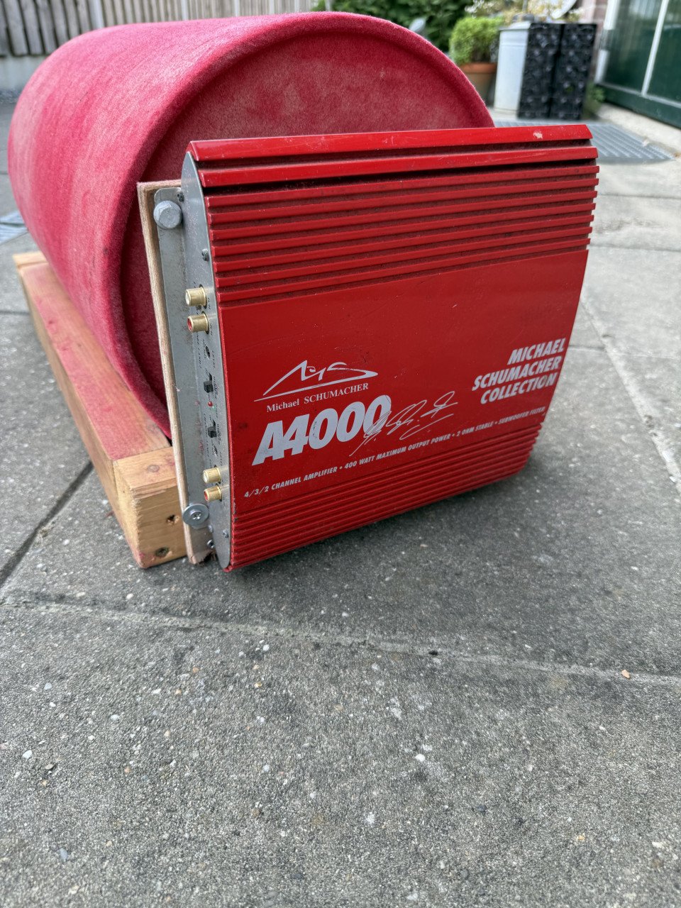 Subwoofer met versterker
