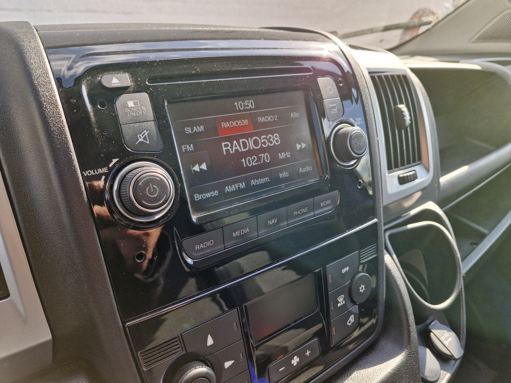 Fiat Ducato bakwagen *laadklep* *zijdeur* 35 2.3 mj 148 pk l4
