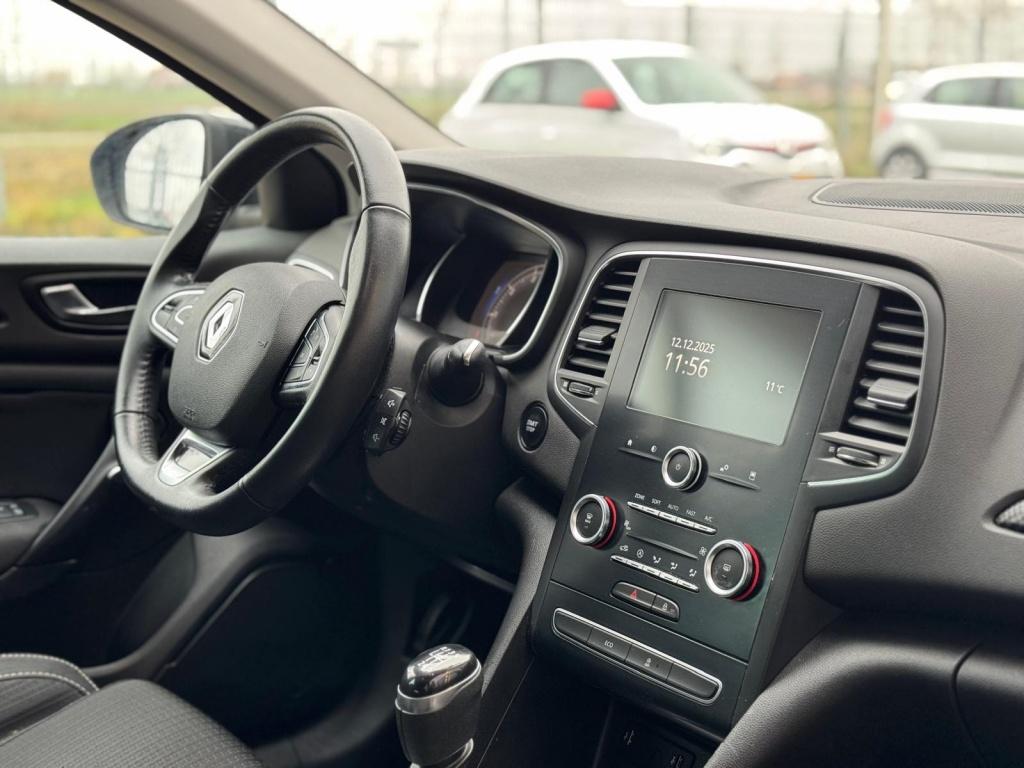 Renault Megane 1.2 tce limited | bovag garantie