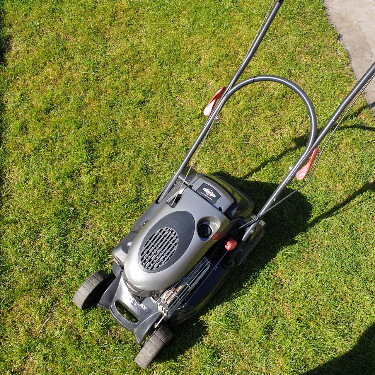 Grasmaaier en takken Versnipperaar