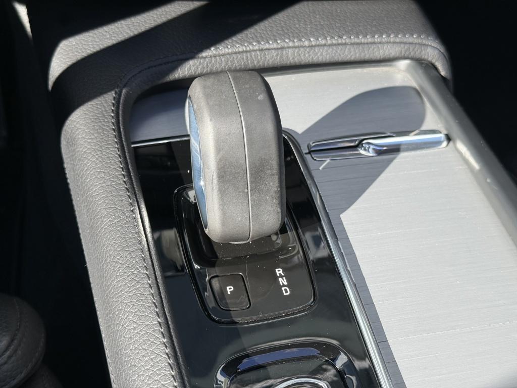 Volvo XC90 t8 390pk recharge inscription| panodak| luchtvering| trekhaak| 3
