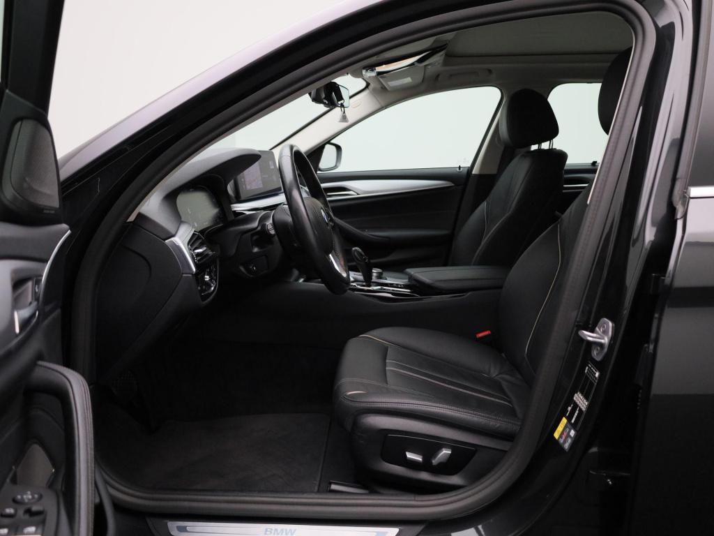 BMW 5 Serie touring 520e business edition plus | automaat | panoramadak | c