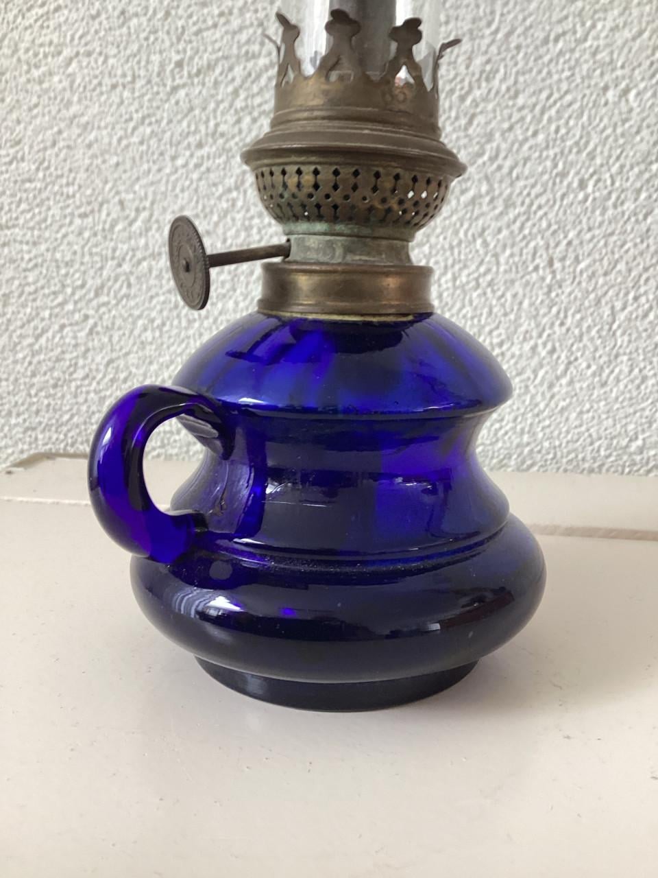 Vintage . Olielampje