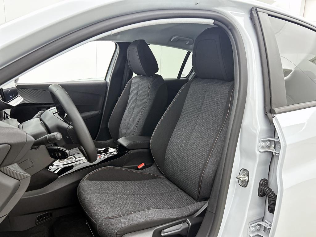 Peugeot 208 ev business 51 kwh