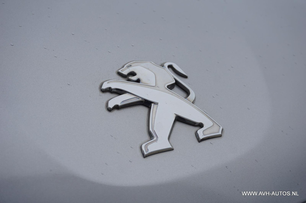 Peugeot 2008 1.2 puretech style