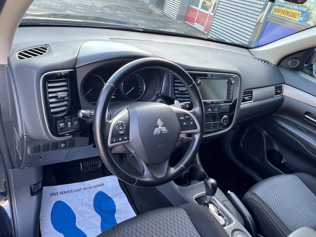 Mitsubishi Outlander 2.0 business edition 7 persoons