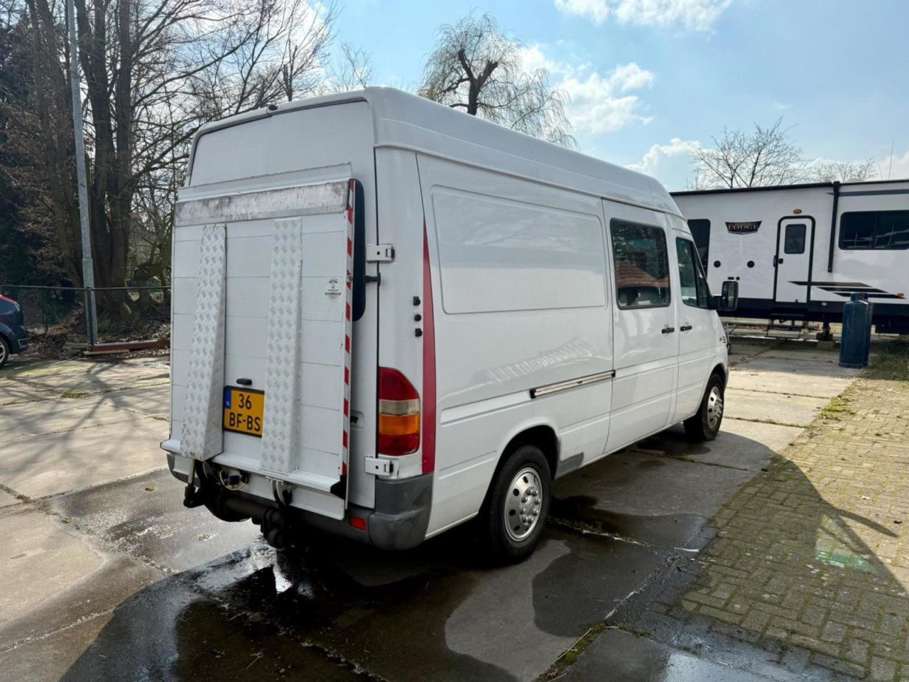Mercedes Sprinter 7 persoons verhuis- of vakantiebus te huur