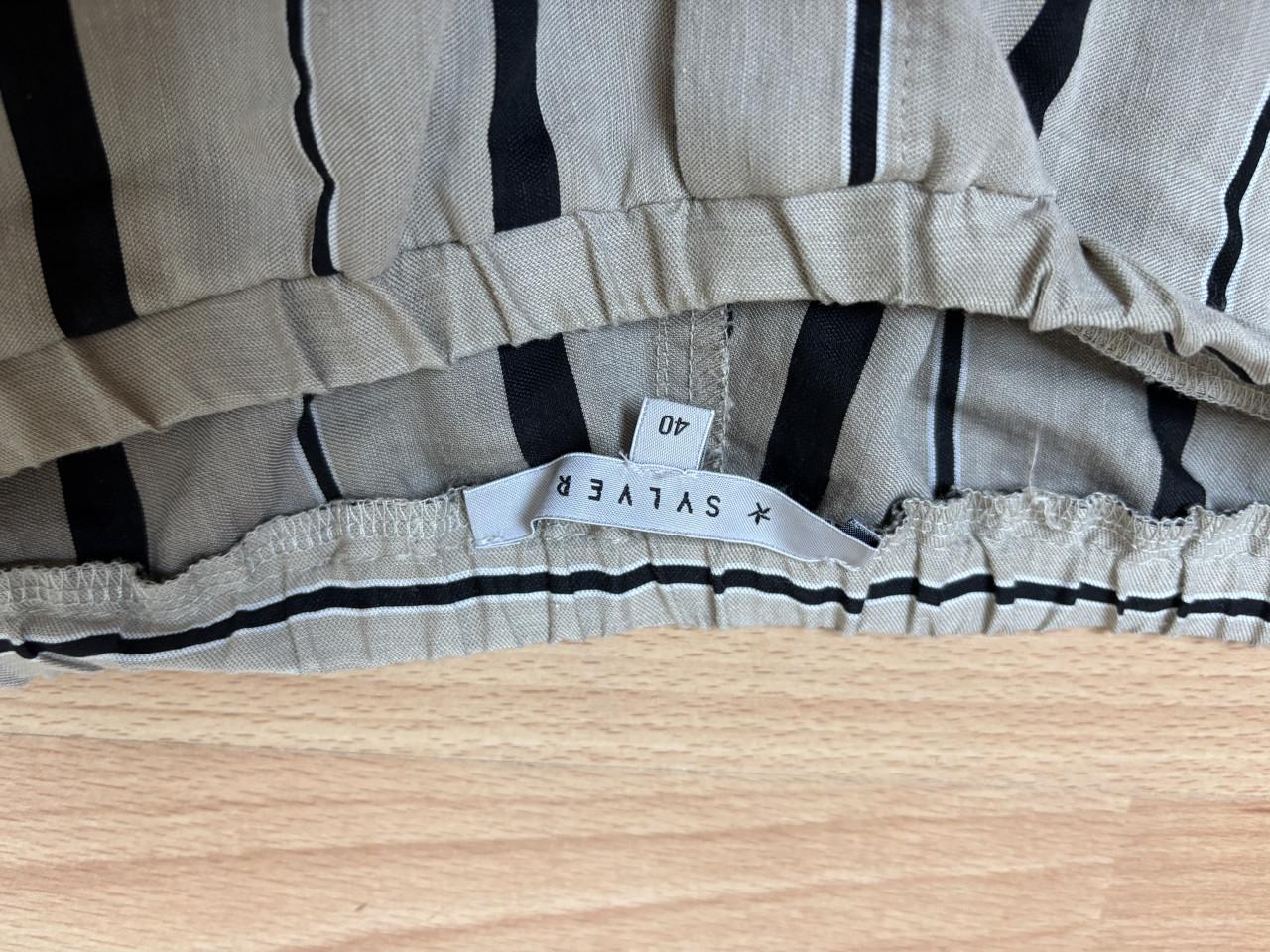 Sylver zomer broek maat 40/42 leverkleurig met zwart