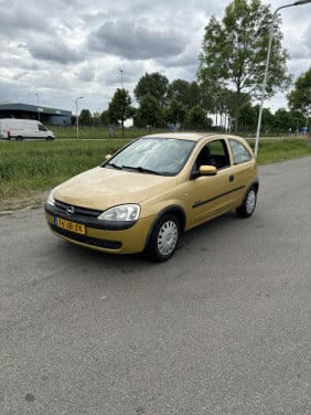 Opel corsa met weinig kilometers!