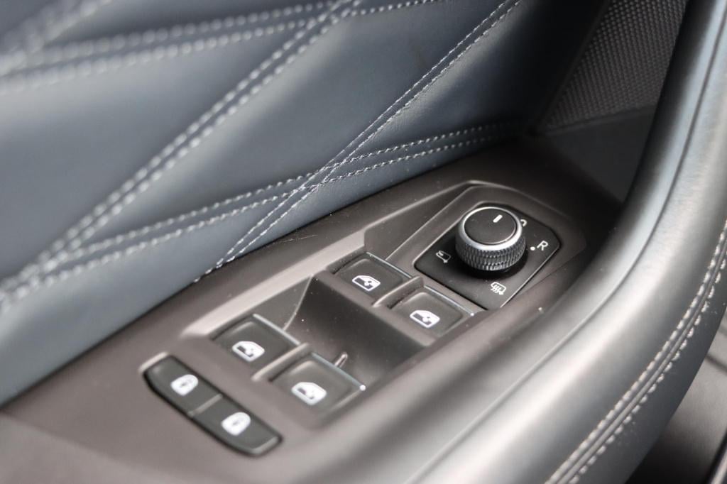 Volkswagen Touareg 3.0 tsi ehybrid 4motion atmosphere 380pk tiptronic