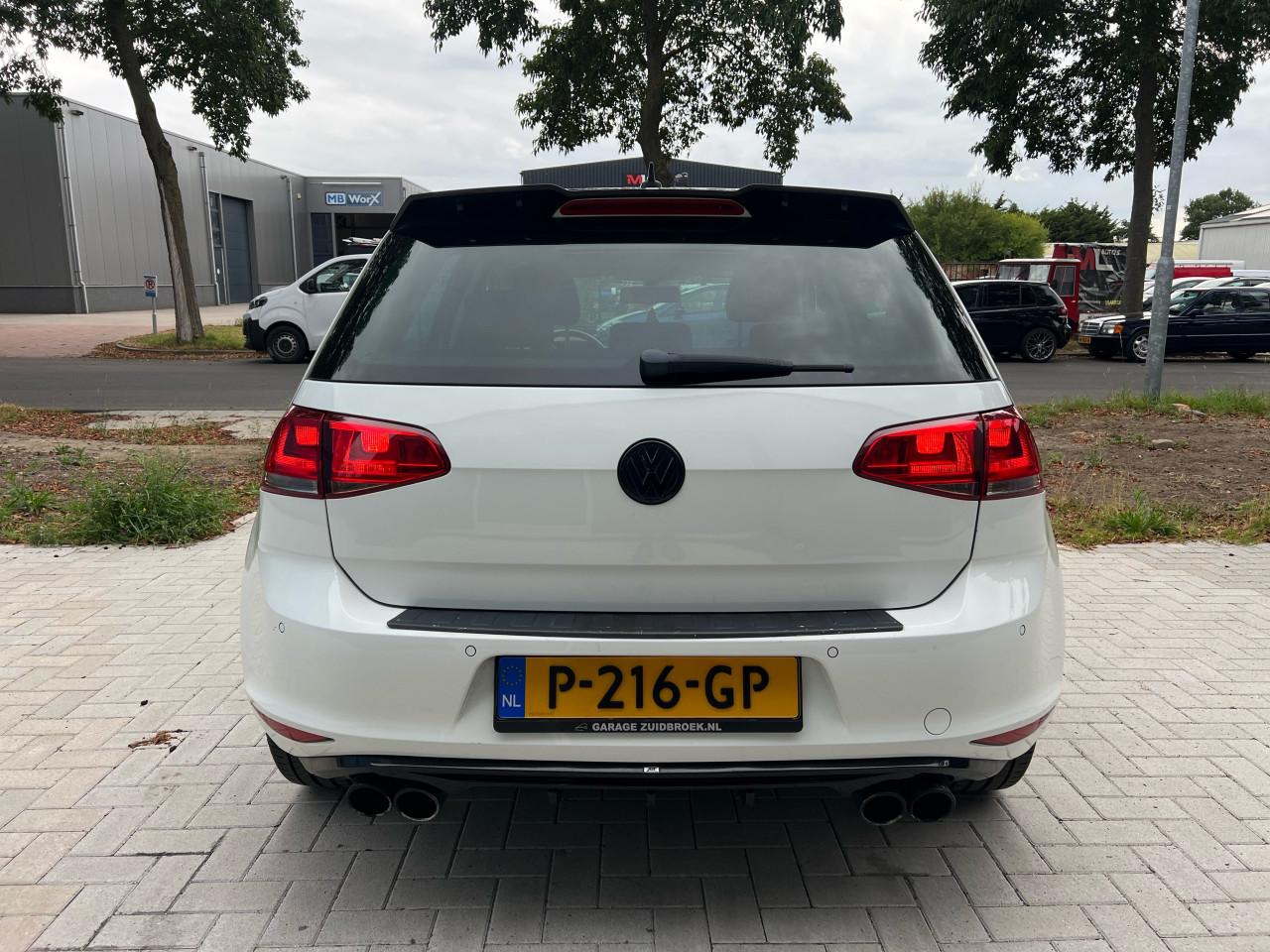 Volkswagen Golf 1.4TSI ACT Pano/PDC/Lounge