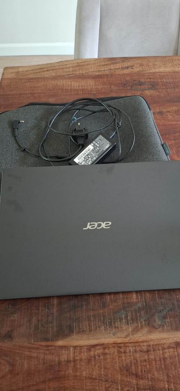 Laptop Acer Aspire A315-55G