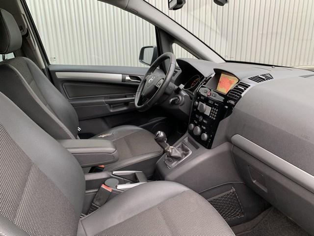 Opel Zafira 1.8 cosmo navi | pdc | cruise | climate control | trekhaak etc.