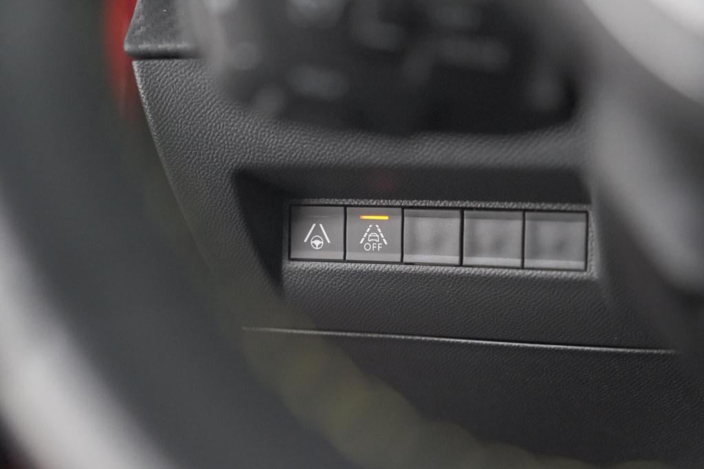 Peugeot 208 1.2 puretech 130 gt | alcantara pack | panoramadak | dodehoekde