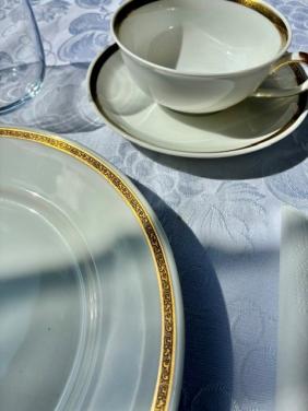 Schitterend Porseleinen  vintage Servies !