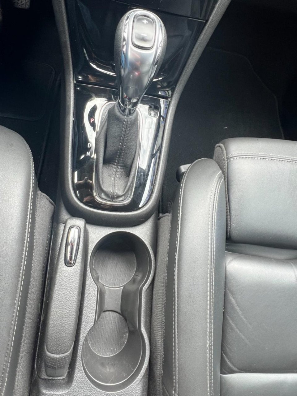 Opel Mokka 1.4 turbo innovation, leer, schuif/kanteldak, trekhaak enz...