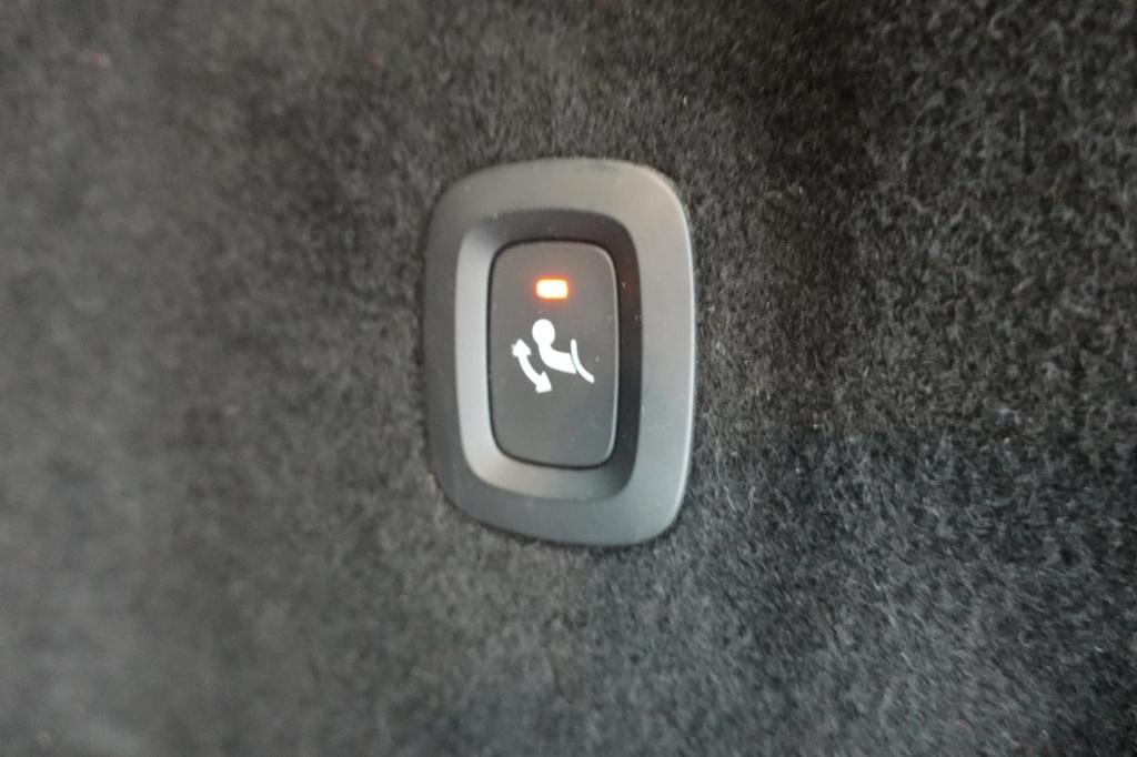 Volvo XC60 2.0 b5 r-design