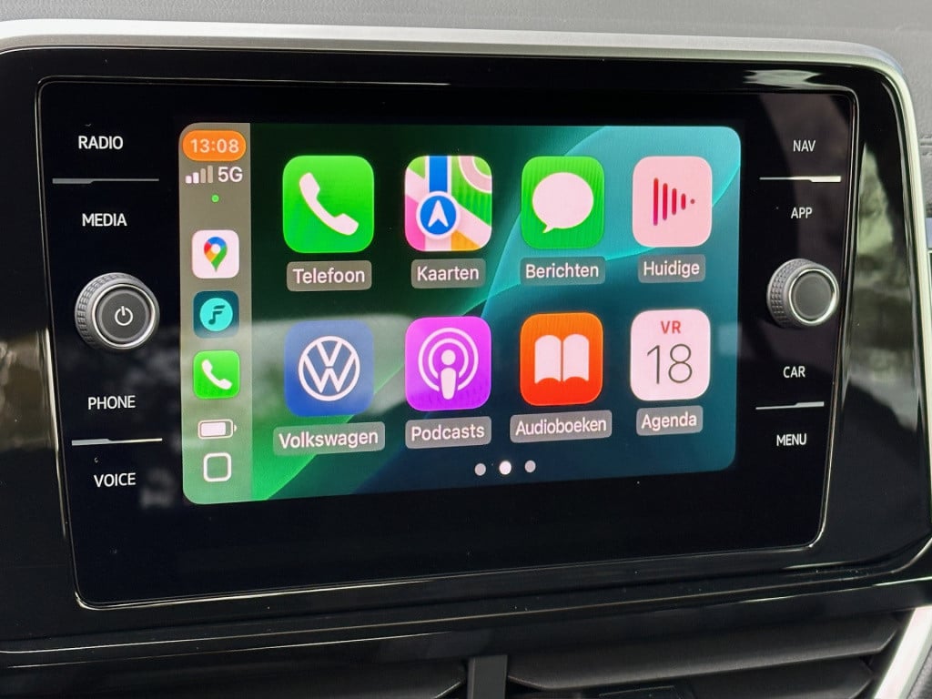 Volkswagen T-roc 1.5 tsi 150pk dsg r-line | camera | carplay | dode hoek | 