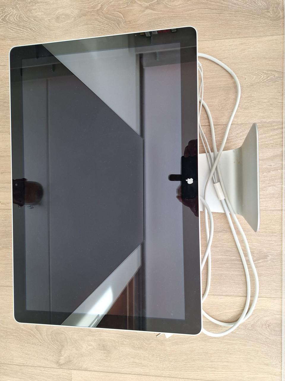 Apple led cinema display