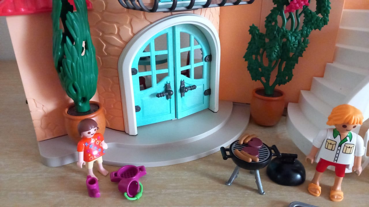 Playmobil vakantievilla met buiten en binneninrichting setnr 9420