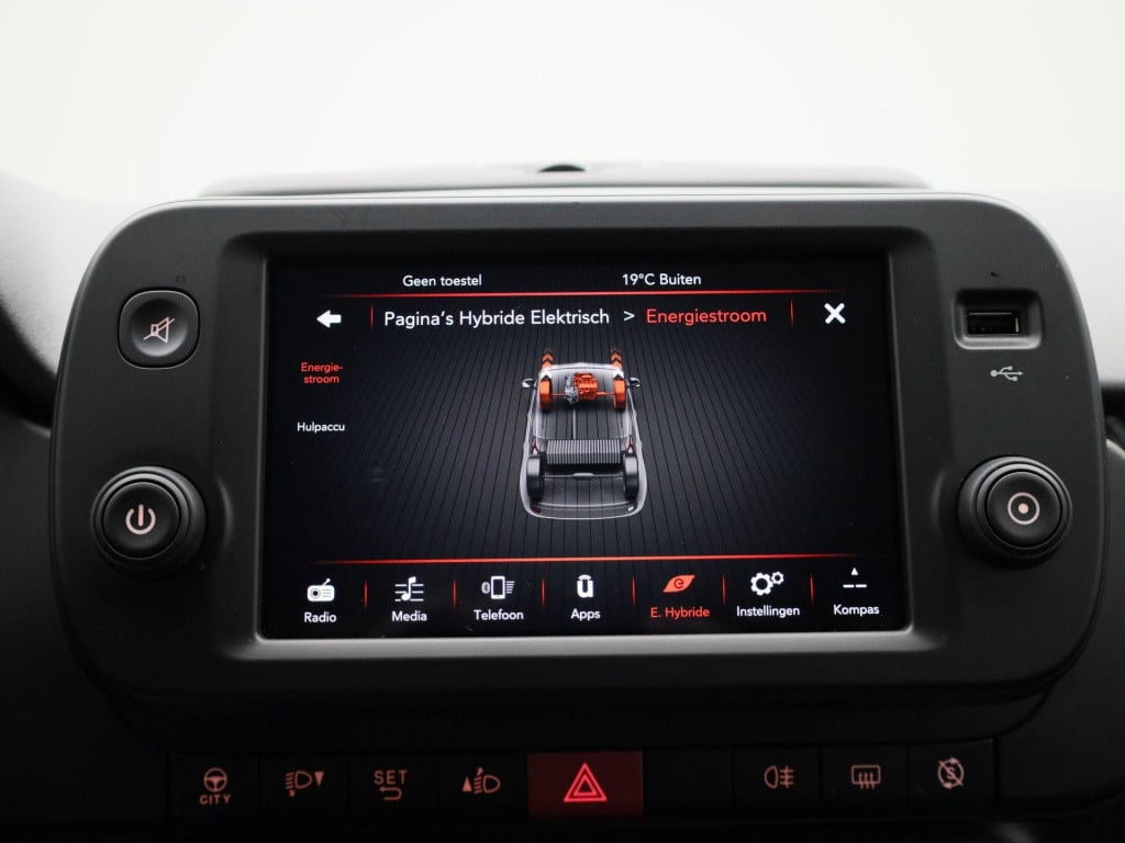 Fiat Panda 1.0 hybrid city life | bluetooth | apple carplay | airco | dab