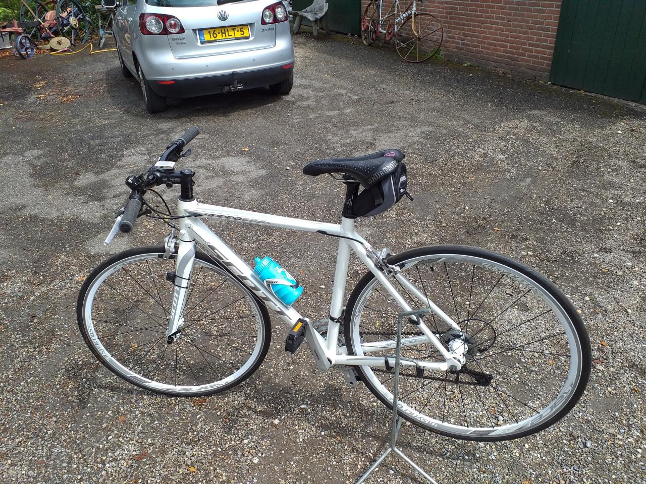 """"MOOIE SCOTT SPEEDSTER RACEFIETS NOG NIEUW  JONGENS / MEISJES""""