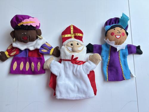 Sinterklaas en Pieten handpoppen