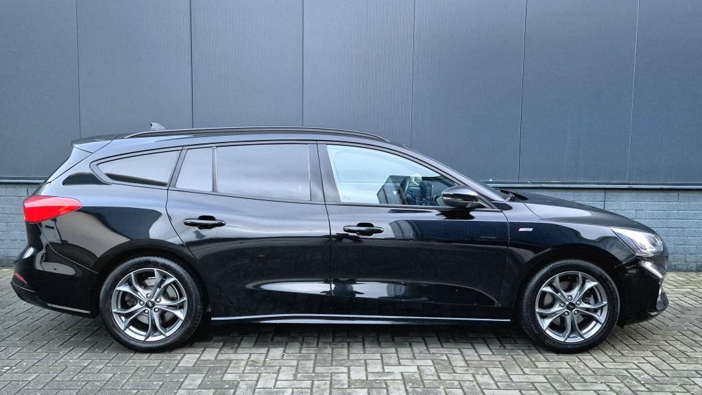 Ford Focus wagon st line x business 1.0 ecoboost hybrid | camera | lane ass