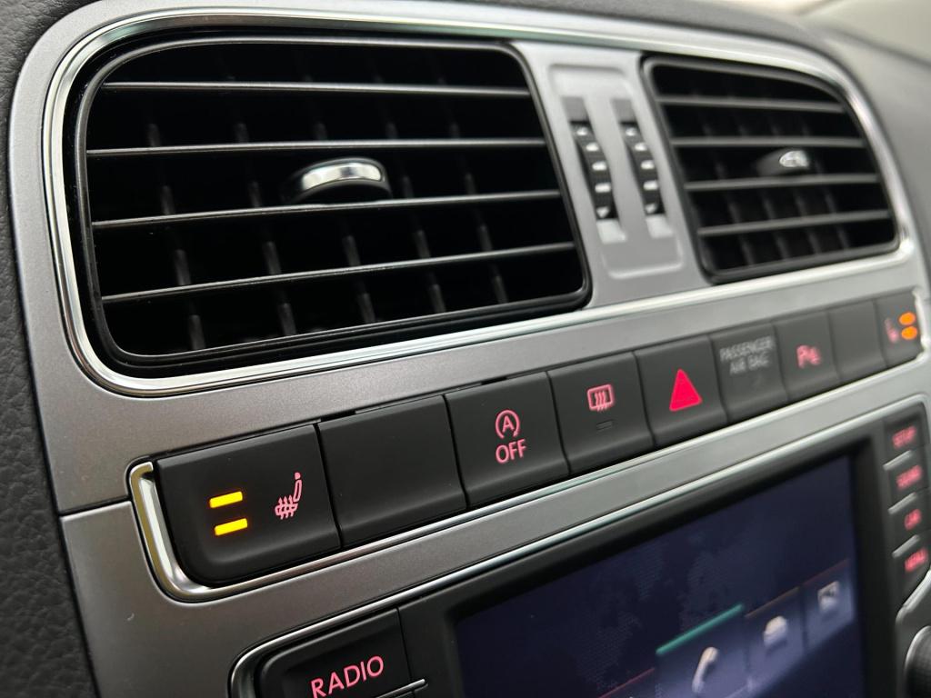 Volkswagen Polo occasion 1.2 tsi bluemotion r-line edition | zwart | tweede