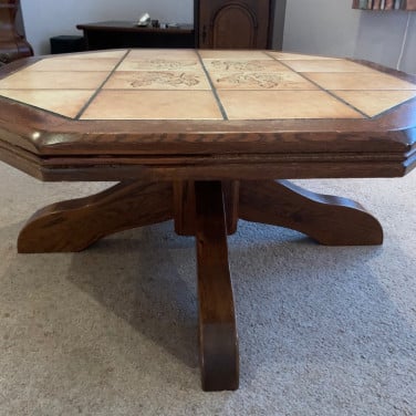 Salontafel met hout en inlegtegels
