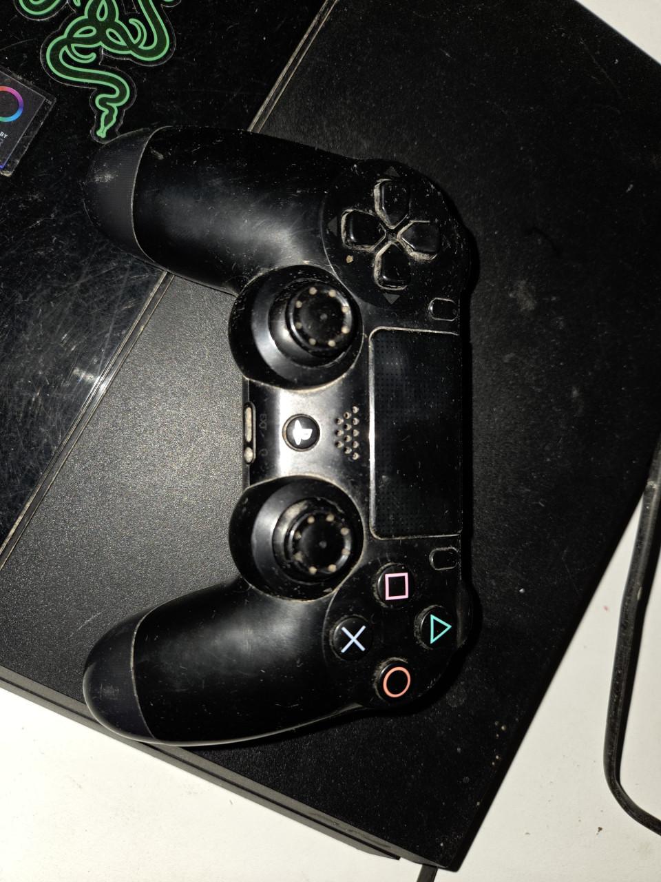 PS4 incl controller