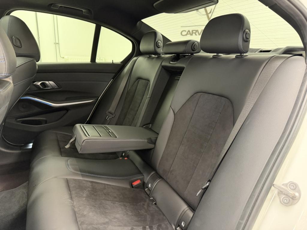 BMW 3-serie 330e m-sport | schuif/kanteldak | trekhaak | 360 camera |
