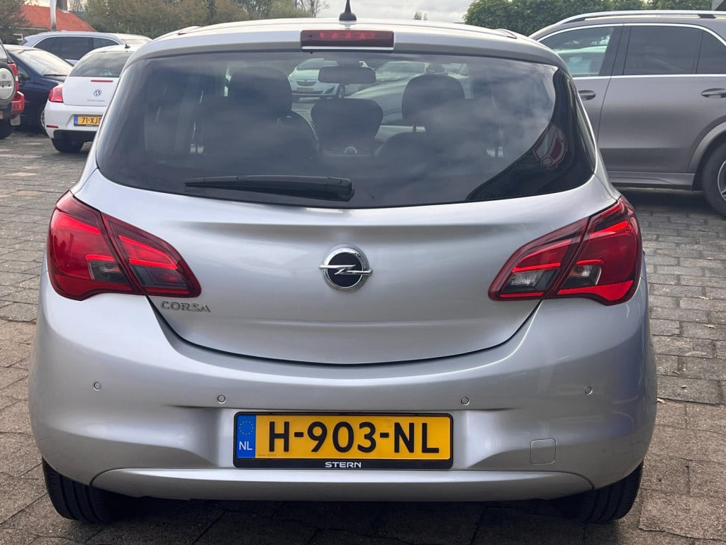 Opel Corsa 1.4 120 jaar edition, carplay, trekhaak enz. enz...