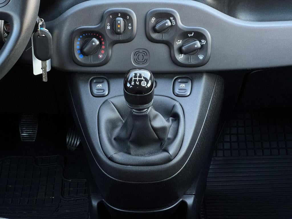 Fiat Panda 1.2 popstar plus pack, 5-persoons!