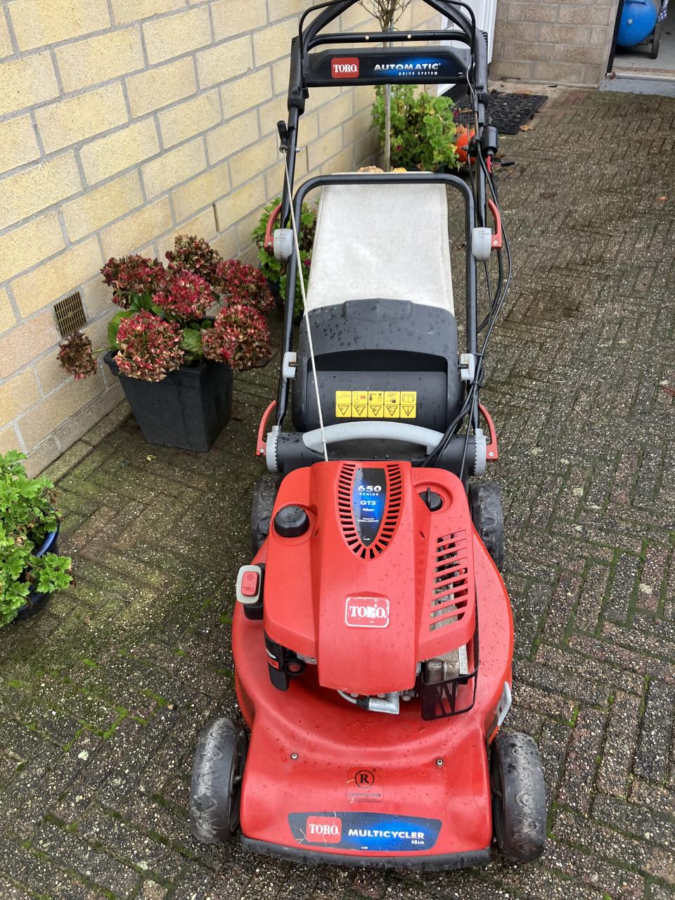 TE KOOP: TORO RECYCLER GRASMAAIER 48 CM.