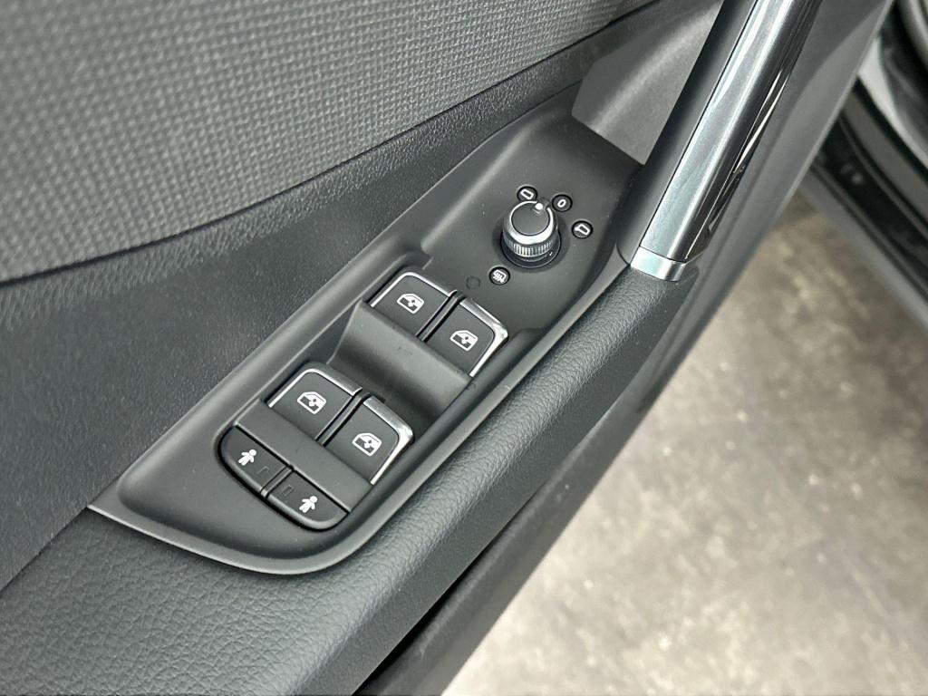 Audi Q2 35 tfsi s edition