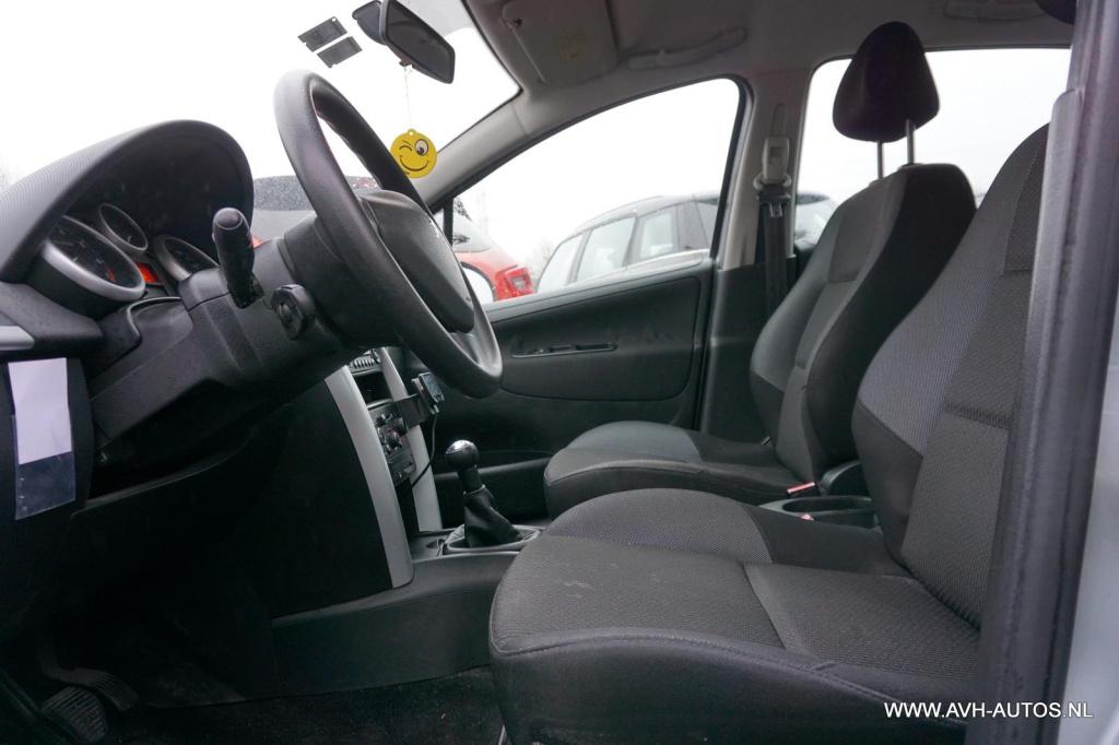 Peugeot 207 1.4 vti access