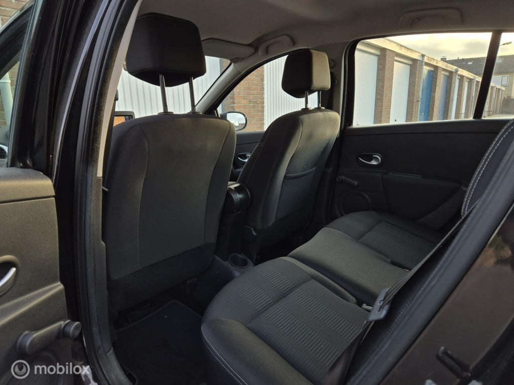 Renault Clio 1.2 tce dynamique / origineel nl / dealeronderhouden / airco /