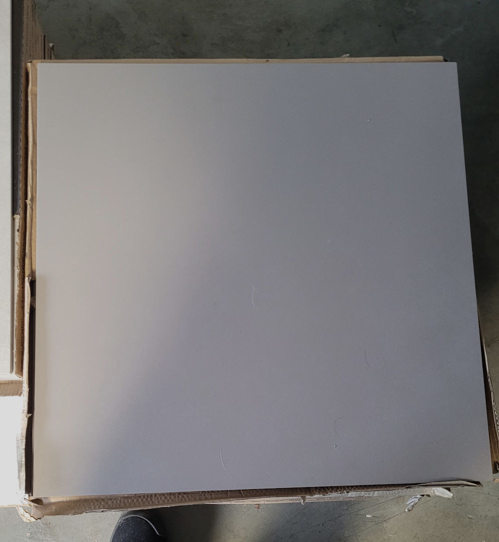 5,04 m2 Betonlook tegels, effen mat grijs 60x60 cm