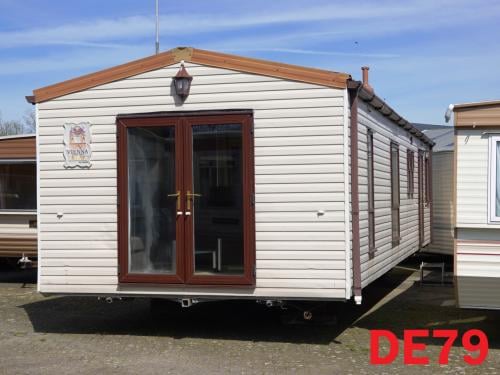 Royaal chalet met dubbel glas, openslaande deuren kopse kant, 3 slaapkamers