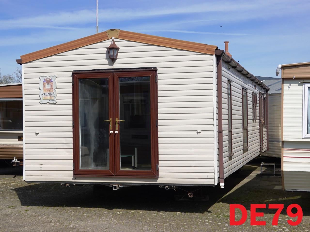 Royaal chalet met dubbel glas, openslaande deuren kopse kant, 3 slaapkamers