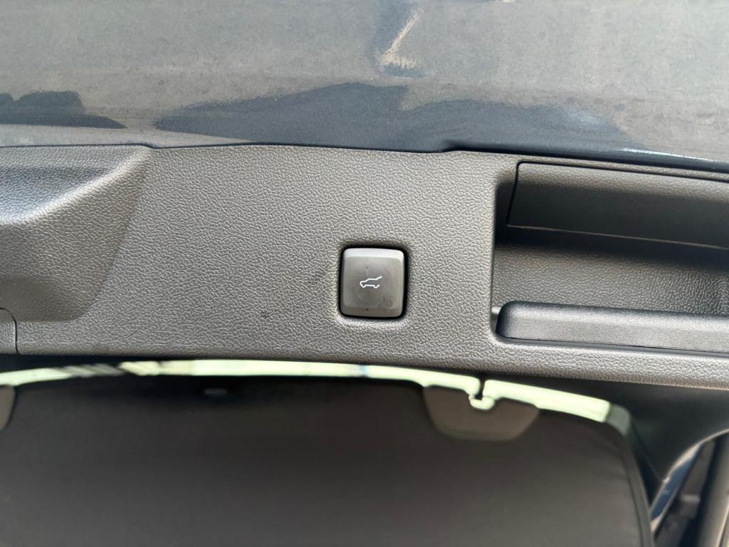 Ford Kuga 2.5 phev e-cvt 225pk st-line x, trekhaak wegklapbaar, hud, winter