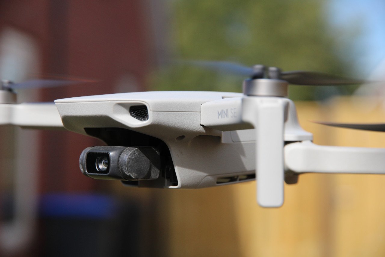 DJI Mini SE drone