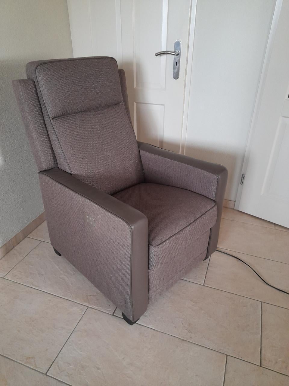 Sta-op stoel (in goede nette werkende staat)