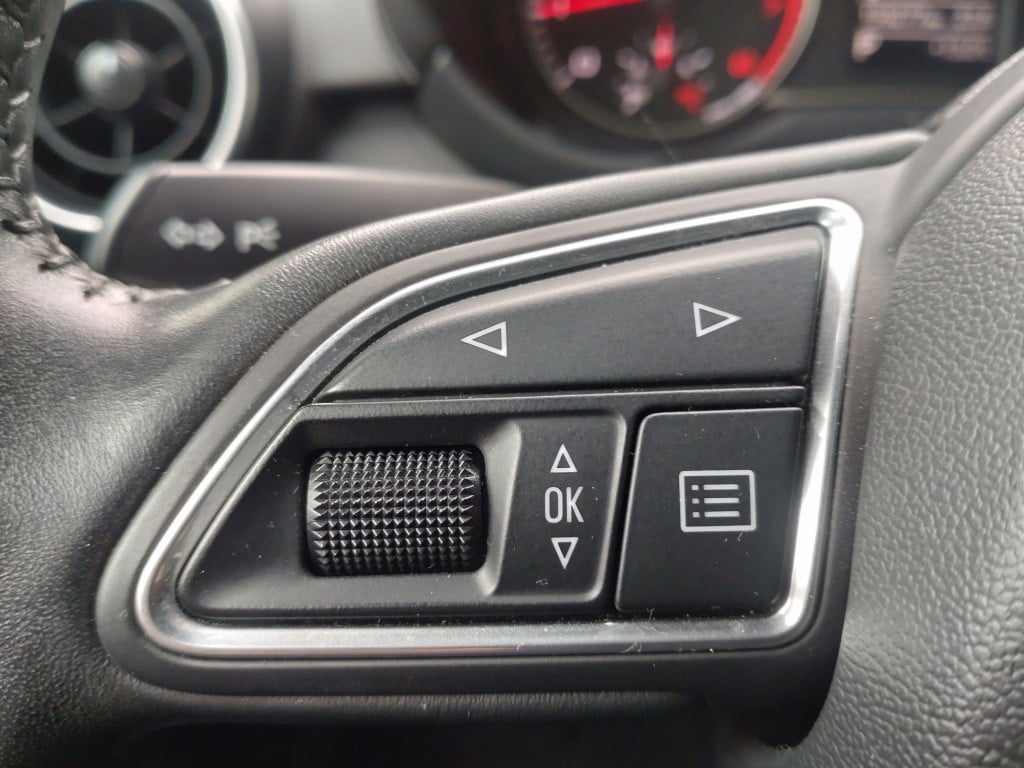 Audi A1 Sportback 1.0 tfsi adrenalin