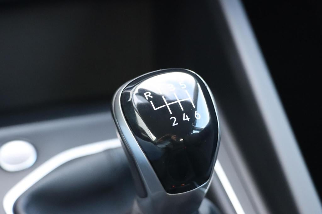 Volkswagen Golf 1.0 tsi life