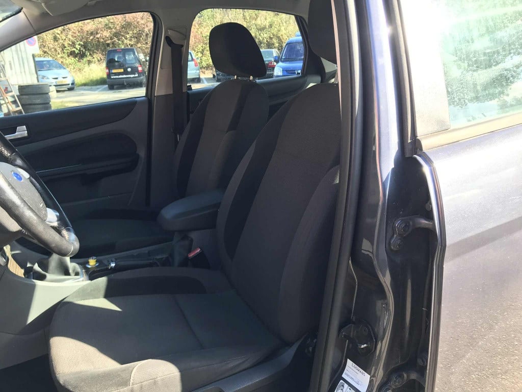 Ford Focus 1.6 ghia