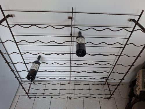 (wijn)Flessenrek voor 100 flessen !!