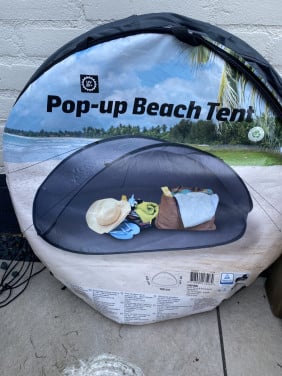 Pop up Beach Tent