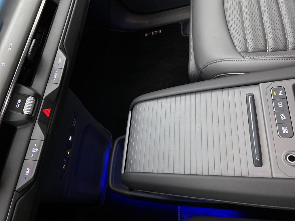 Kia Ev9 launch edition 99.8 kwh stuur/stoel-verwarming | hud | alarm | trek